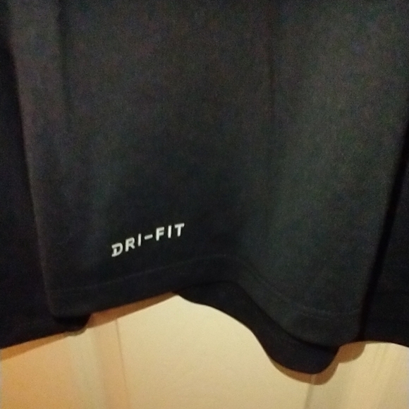 Nike Cleveland Cavaliers NBA Basketball 1/4 Zip Dri Fit Pullover Men's sz Medium - Picture 5 of 9